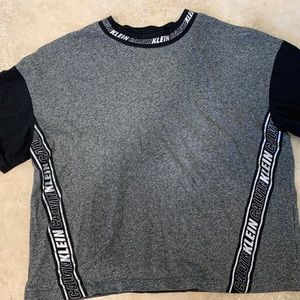 super cute calvin klein shirt never worn/brand new